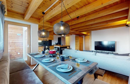 Nendaz Apartment | Pracondu 2 501 - OUTDOOR & FUN apartment 14 pers