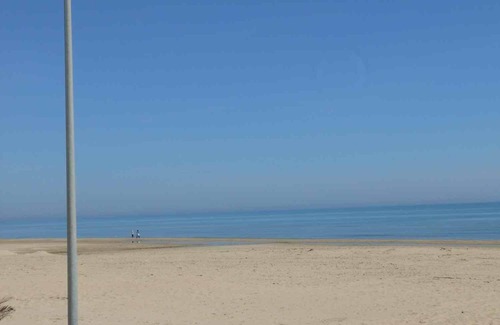 Alba Adriatica Apartment | Practical and welcoming three-room apartment 50 m from the beach.