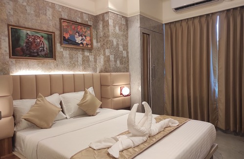 Sualkuchi Hotel | Prag Mahal Residency