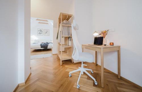 Vinohrady Apartment | Prague Days - Attic Maisonette - Workspace - Netflix - Vinohrady