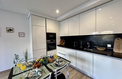 Praia da Rocha Apartment | Praia DA Rocha Twins 1 With Pool by Homing
