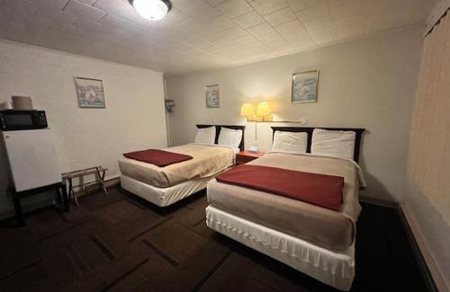 Adrian Hotel | Prairie winds motel
