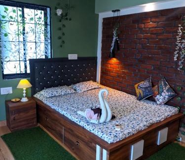 Bhubaneshwar House | Pravuprasad guesthouse budget room near railway station