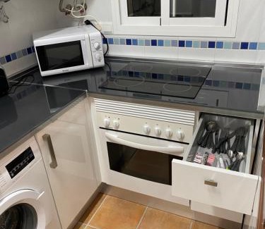 Alcaucin Apartment | Precioso apartamento en complejo residencial.