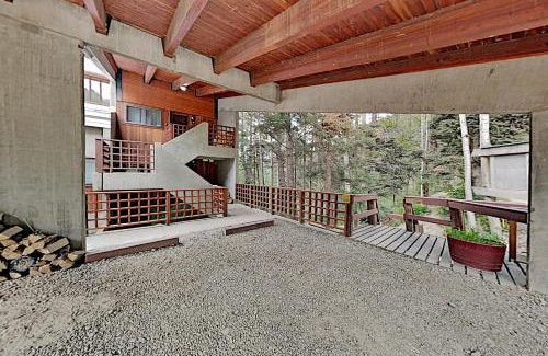 Taos Ski Valley Apartment | Predock 2A