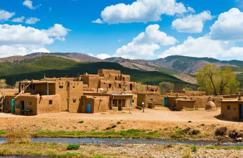 Taos Ski Valley Apartment | Predock 2A