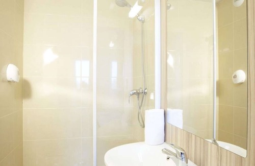 Istres Hotel | Première Classe Istres