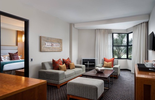 Kempton Park Hotel | Premier Hotel OR Tambo