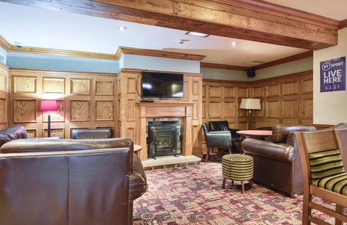Weyhill Hotel | Premier Inn Andover