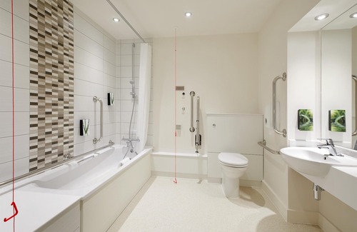 Birmingham Hotel | Premier Inn Birmingham City - Aston