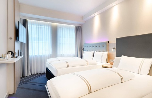 Westend-Sud Hotel | Premier Inn Frankfurt Westend
