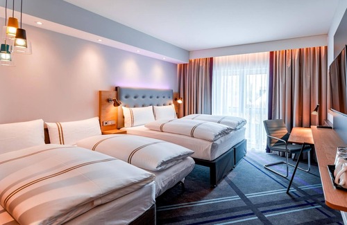 Hallbergmoos Hotel | Premier Inn München Airport Süd