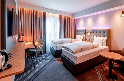 Hallbergmoos Hotel | Premier Inn München Airport Süd
