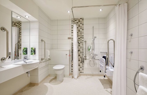 Heswall Hotel | Premier Inn Wirral - Heswall