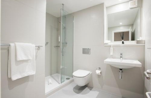 Reading City Centre Apartment | PREMIER SUITES Reading