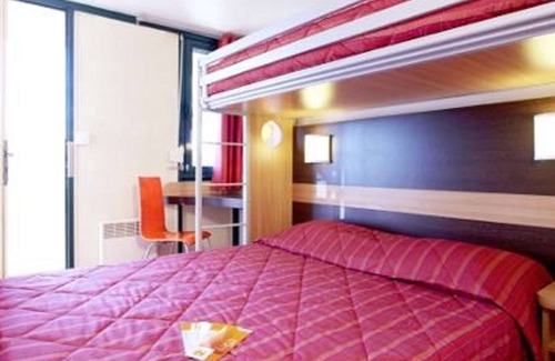 Bourges Hotel | Premiere Classe Bourges (6 kms du centre-ville)