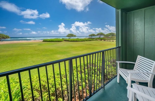 Hanamaulu Hotel | Premium Oceanfront Suite 1 King Bed at Kauai Beach Resort!