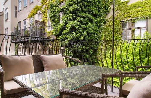Sankt Ulrich Apartment | Premium Residence near Parlament in @YourVienna