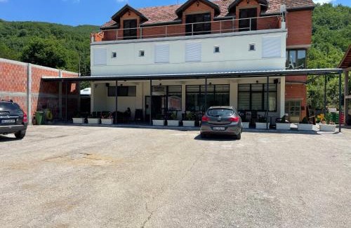 Kursumlija Hotel | Prenociste "Pače 027" Accommodation "Pace 027"