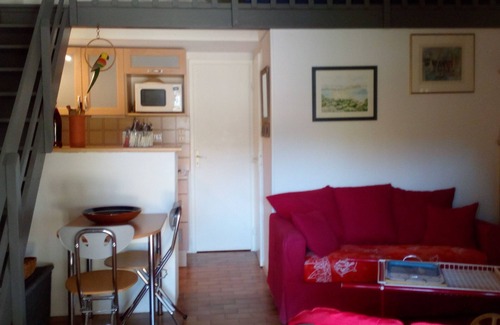 La Franqui-Plage House | pretty holiday home 500 m from the beach