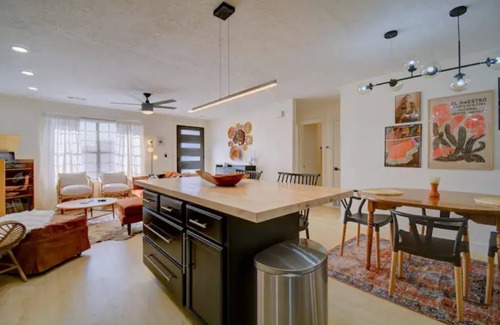 Barelas House | Prickly Pear at Cactus Flower+Hot Tub+Pet Friendly+No Pet Fee!