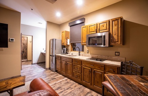 Cave Creek Hotel | Prickly Pear Inn