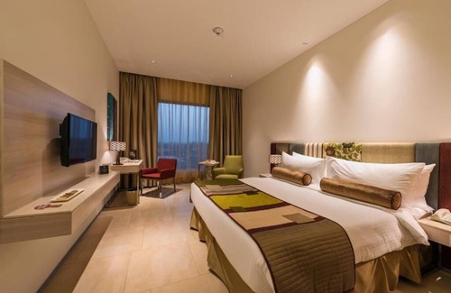 Phaltan Hotel | Pride Elite Phaltan