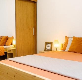 Nitra Apartment | Priestranný byt pár min od centra