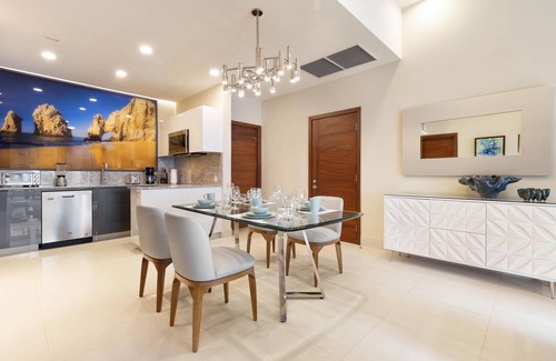 Santa Rosa Resort | Prime Cabo San Lucas Location! 1 Bedroom Suite at Brand New Resort!