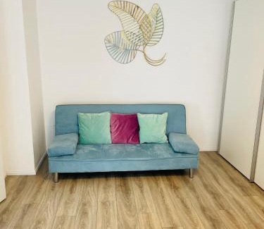Killisfeld Apartment | Prime Host Balcony Apartment