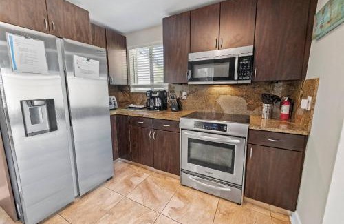 Wilton Manors House | Prime Location – Walkable to Wilton Drive