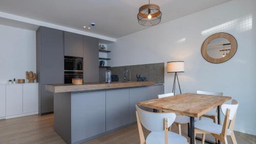 Marvila Apartment | Prime Riverside 1BDR Apartment by LovelyStay
