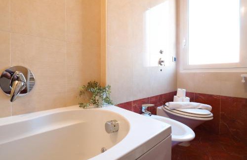 Zona Lancetti Apartment | PrimoPiano - Arrivabene