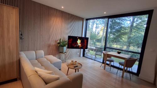 Assebroek Apartment | Privé studio in groene omgeving van Brugge fietsen & parkeerplaats inbegrepen