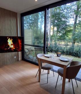 Assebroek Apartment | Privé studio in groene omgeving van Brugge fietsen & parkeerplaats inbegrepen