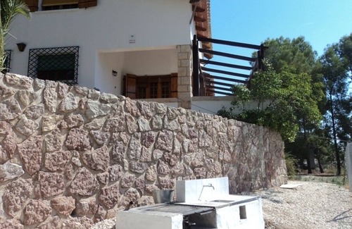 Cehegin House | Privacy and well connected, light amplitude and landscape.