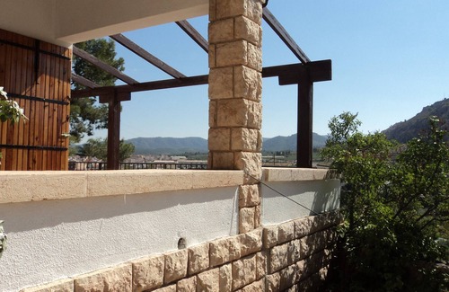 Cehegin House | Privacy and well connected, light amplitude and landscape.