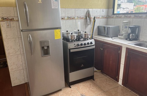 Quito Condo | Private and Quiet Suite With a Panoramic View of the Entire City. Quick - WI FI