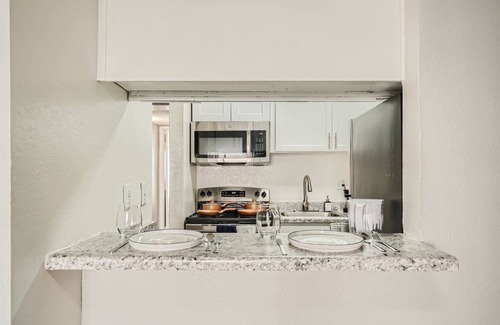 Tucson Apartment | Private apartment with POOL & SOCCER FIELD