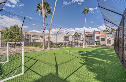 Tucson Apartment | Private apartment with POOL & SOCCER FIELD