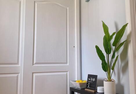 Coram Apartment | Private Apt King Suite, L.I, NY-Hamptons to NYC