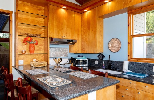 Fullerton Apartment | Private back house studio with loft, patios, and gardens. Disneyland close.