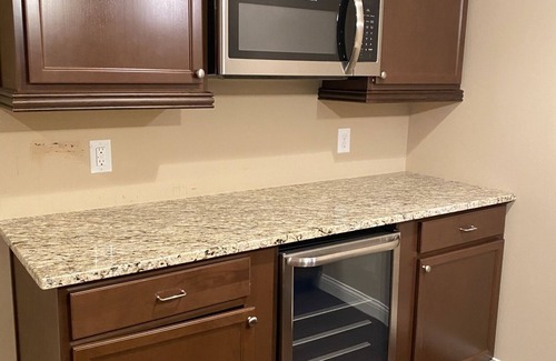 Maxwell Apartment | Private basement bedroom with full bathroom and wet bar