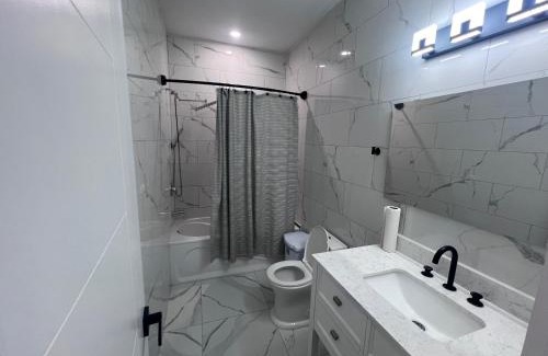 Cambridge House | Private Bathroom Room In Cambridge B7