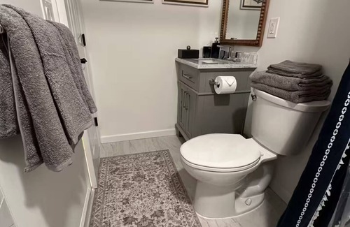 Stony Brook Apartment | Private bedroom near Stony Brook university