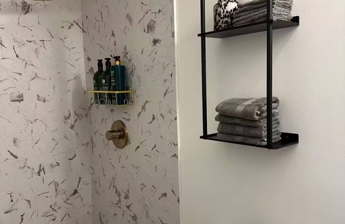 Stony Brook Apartment | Private bedroom near Stony Brook university