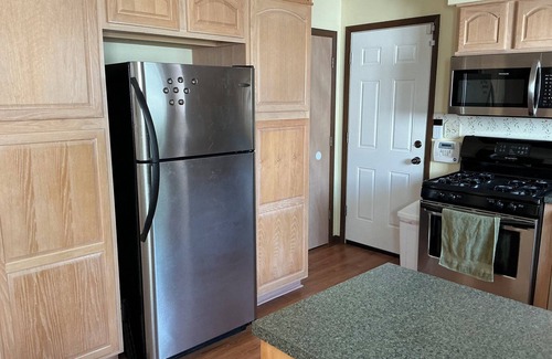 Akron House | PRIVATE BEDROOMS FOR TRAVELING MEDICAL PROFESSIONALS