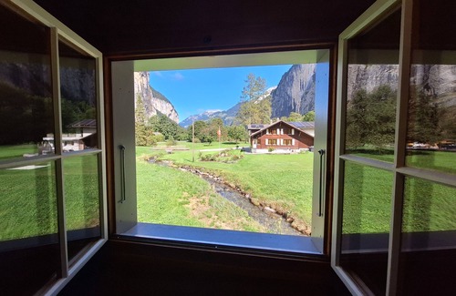 Lauterbrunnen Ski Chalet | Private chalet. Amazing views. Enclosed garden, safe for children with BBQ