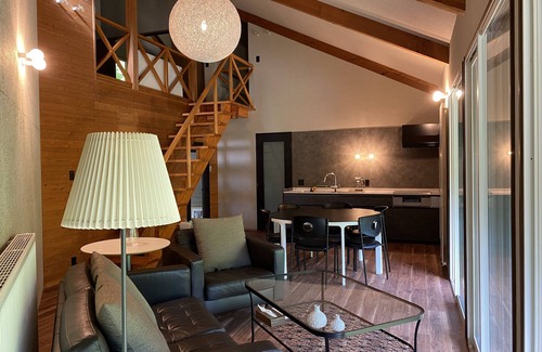 Zaoonsen Villa | Private cottage (Max. 6 people) Enjoy a special time with your family and friends in a private space with Jacuzzi.