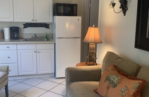 Old Northwood Cottage | Private Cottage Historic District In Old Northwood Close To The Beach